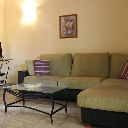 Apartment Rustic 1-bed In Parque Holandes La Oliva