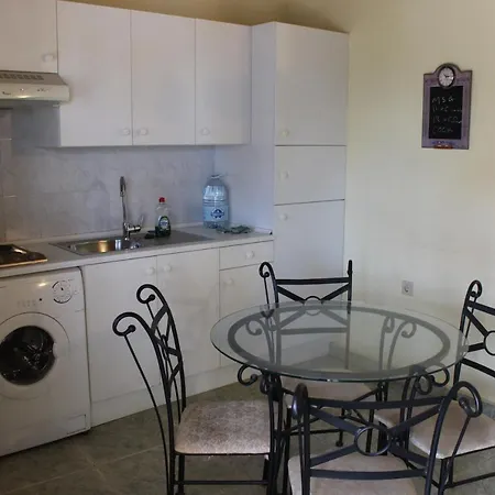 Rustic 1-bed In Parque Holandes Apartmán